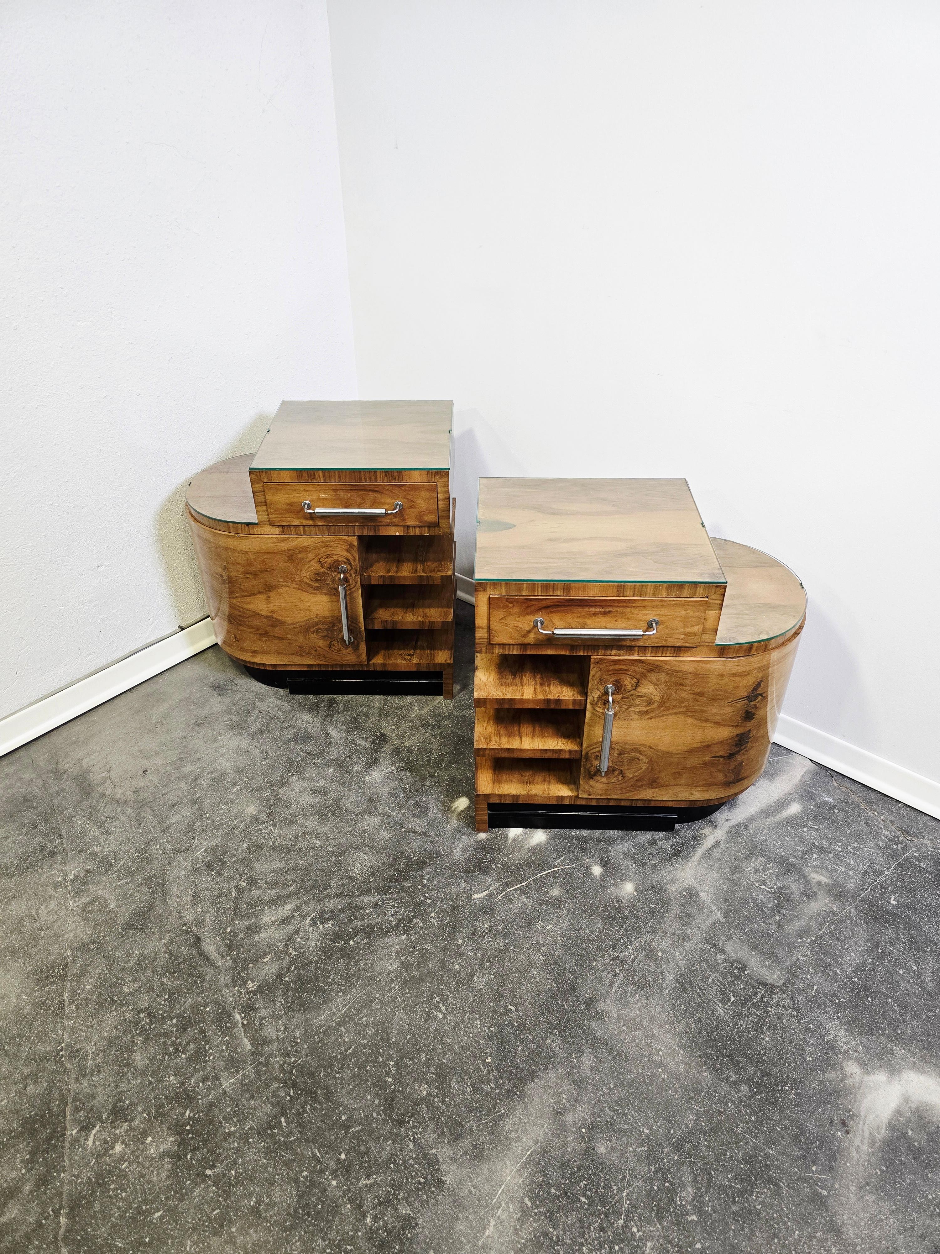 Tables de nuit Art Déco années 30 Bon état - En vente à Ljubljana, SI