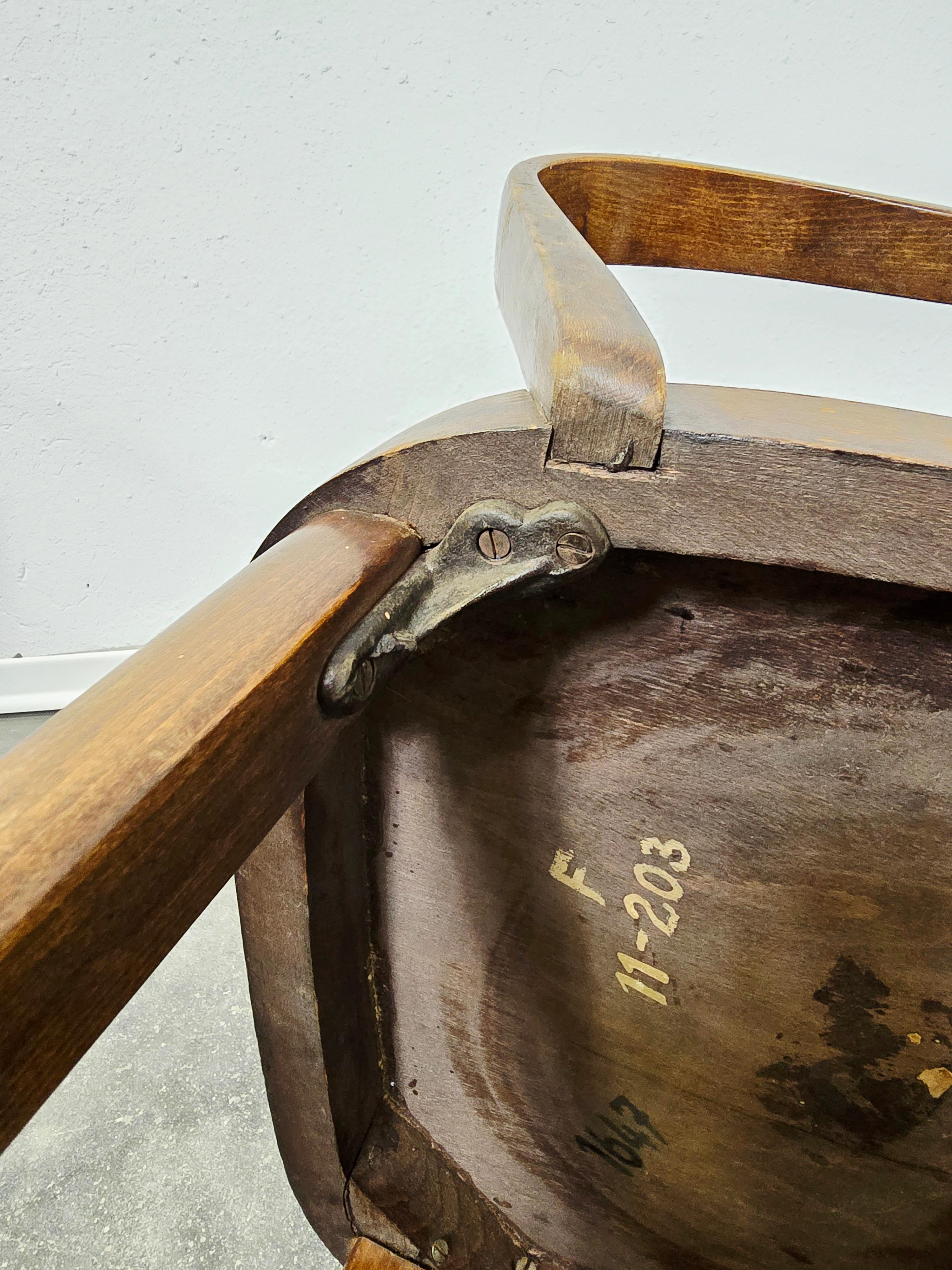 30s Bentwood Armchair Rústico en venta