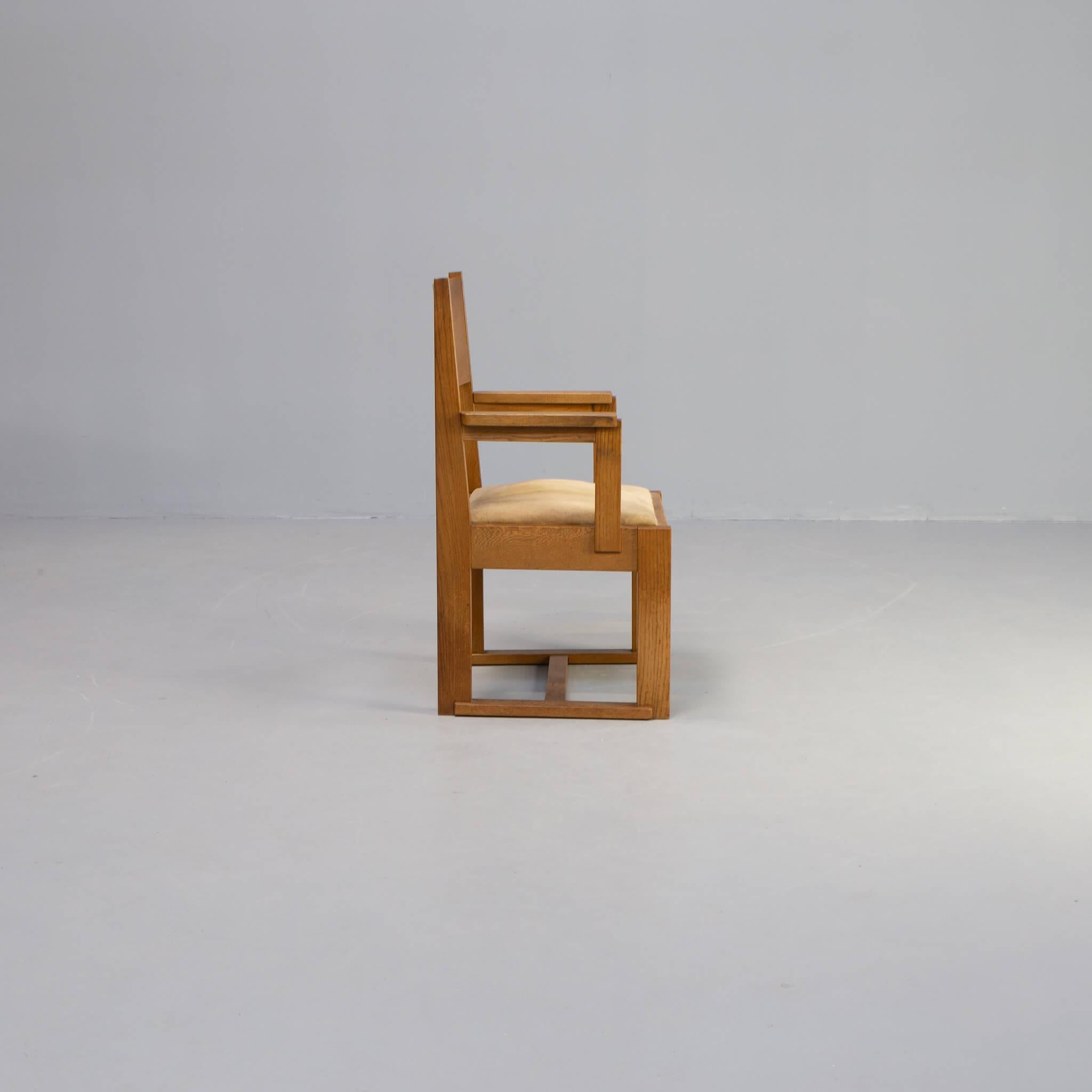 1930s Haagse School Massive Oak Side Chair In Good Condition For Sale In Amstelveen, Noord