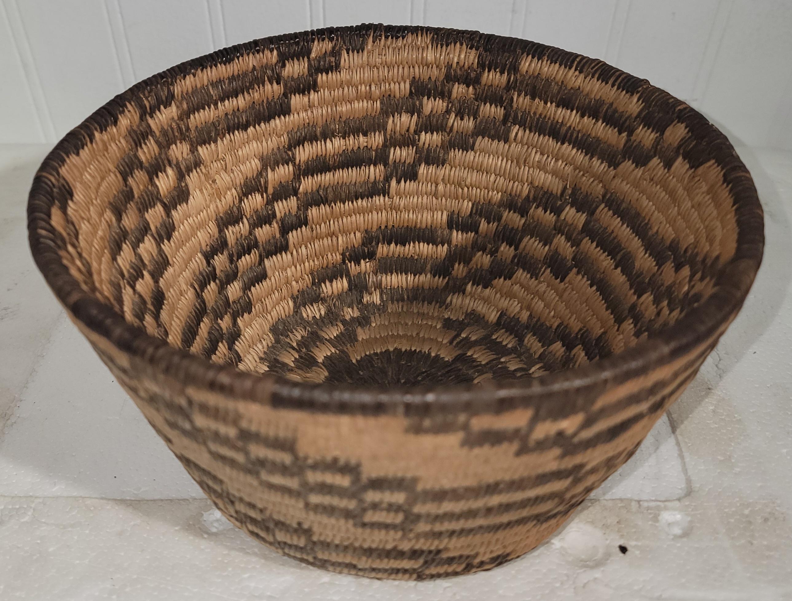 Adirondack 30s Pima Geometric basket For Sale