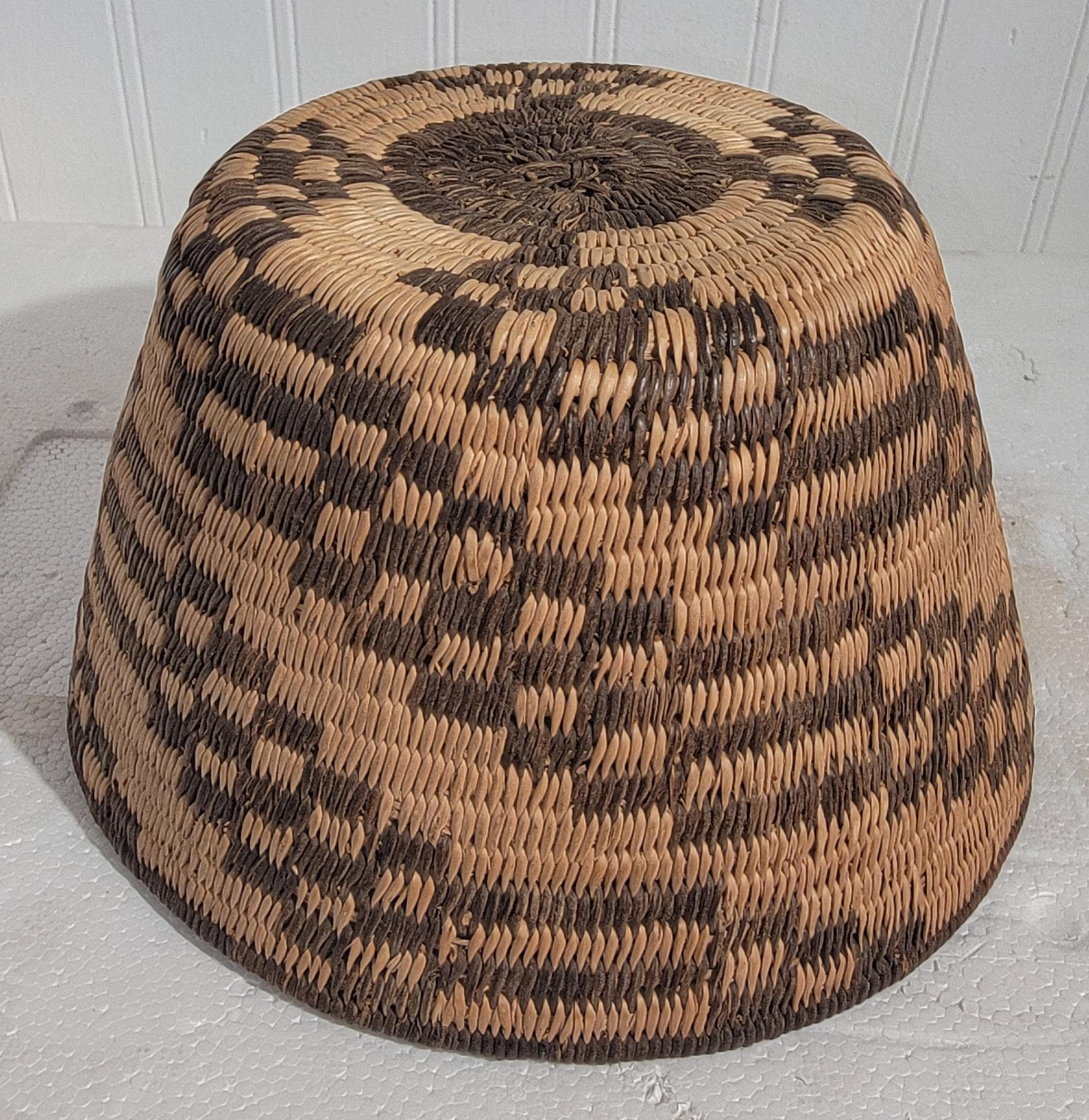 American 30s Pima Geometric basket For Sale