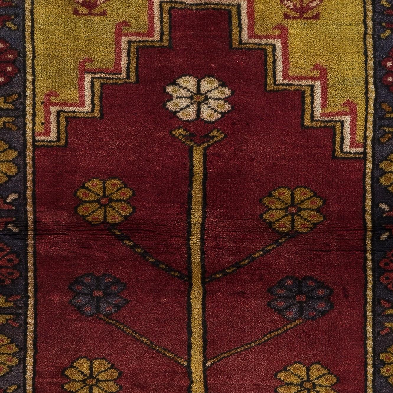 30x43 in handgefertigtem türkischem Gebetsteppich. 100% Wolle. Vintage Gebetsmatten in Rot (Handgeknüpft) im Angebot
