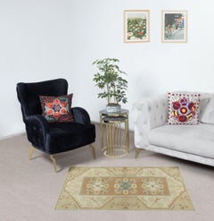 30x48 in Vintage Handmade Milas (Melas) Accent Rug Made of 100% Wool
