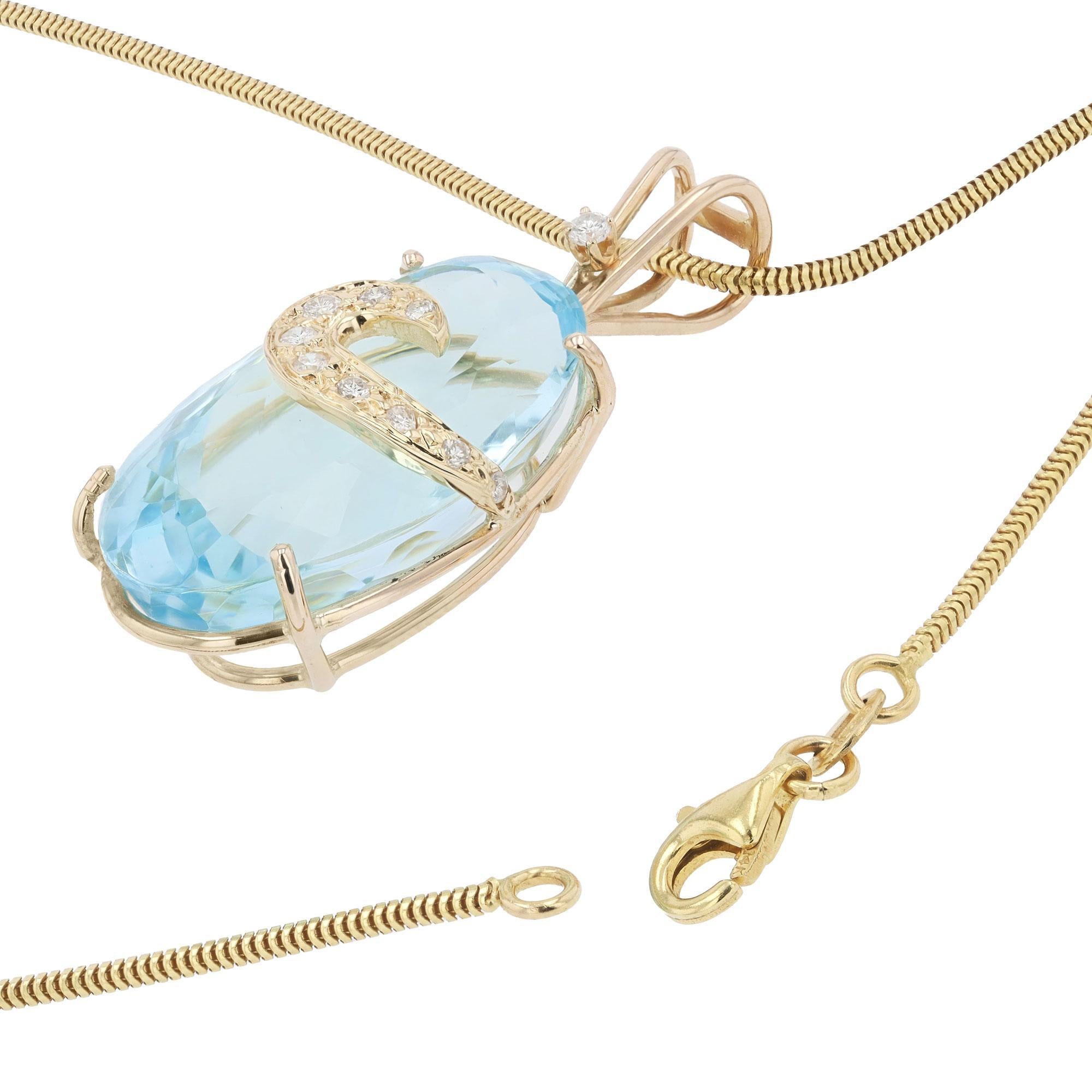 Moderno Collana con ciondolo in acquamarina e diamanti da 31 carati in vendita
