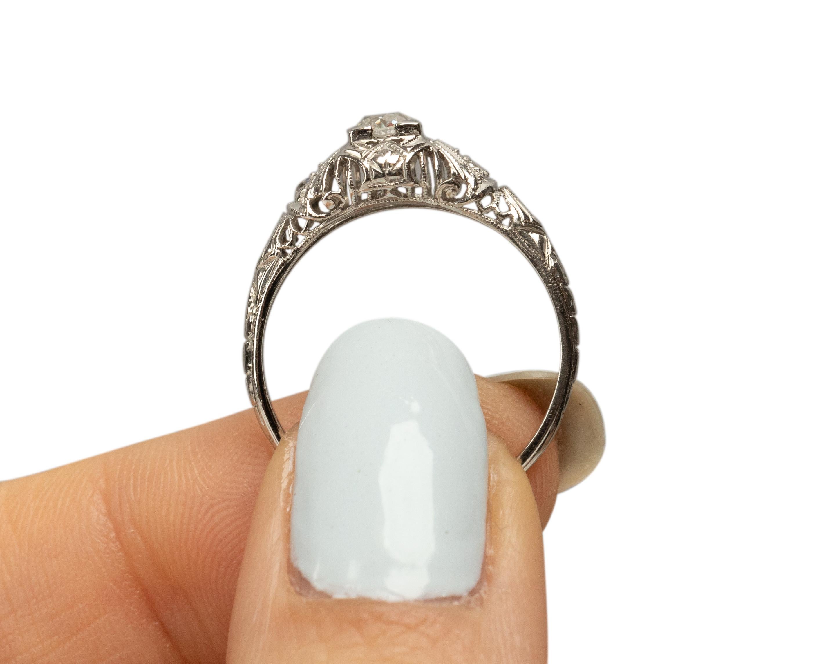 Women's .31 Carat Art Deco Diamond Platinum Engagement Ring For Sale