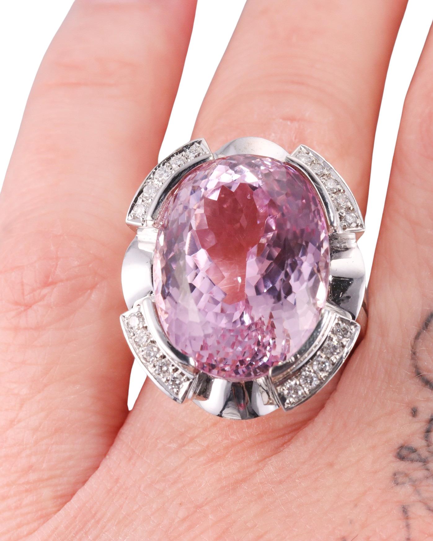 Women's 31 Carat Kunzite Gold Diamond Cocktail Ring For Sale