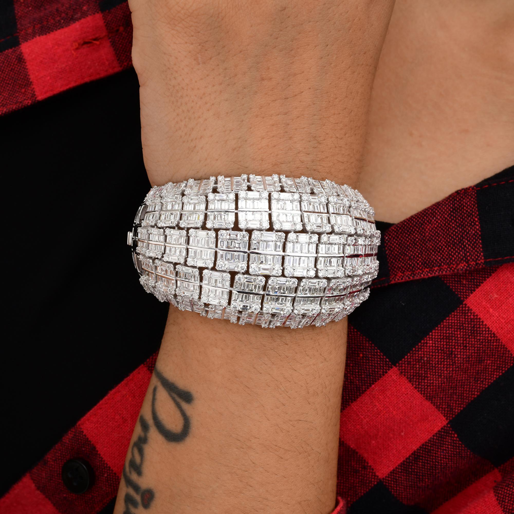 Donna 31 Carati SI/H Diamante rotondo a baguette Bracciale in oro bianco 18 carati in vendita