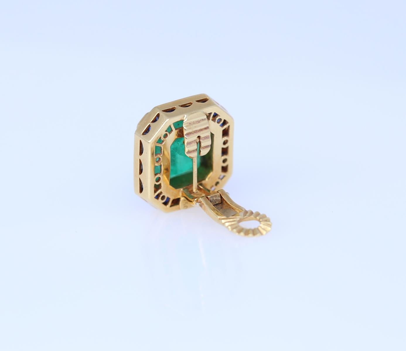 31 Ct Emerald Sapphire Earrings Yellow Gold Certified, 1975 For Sale 5