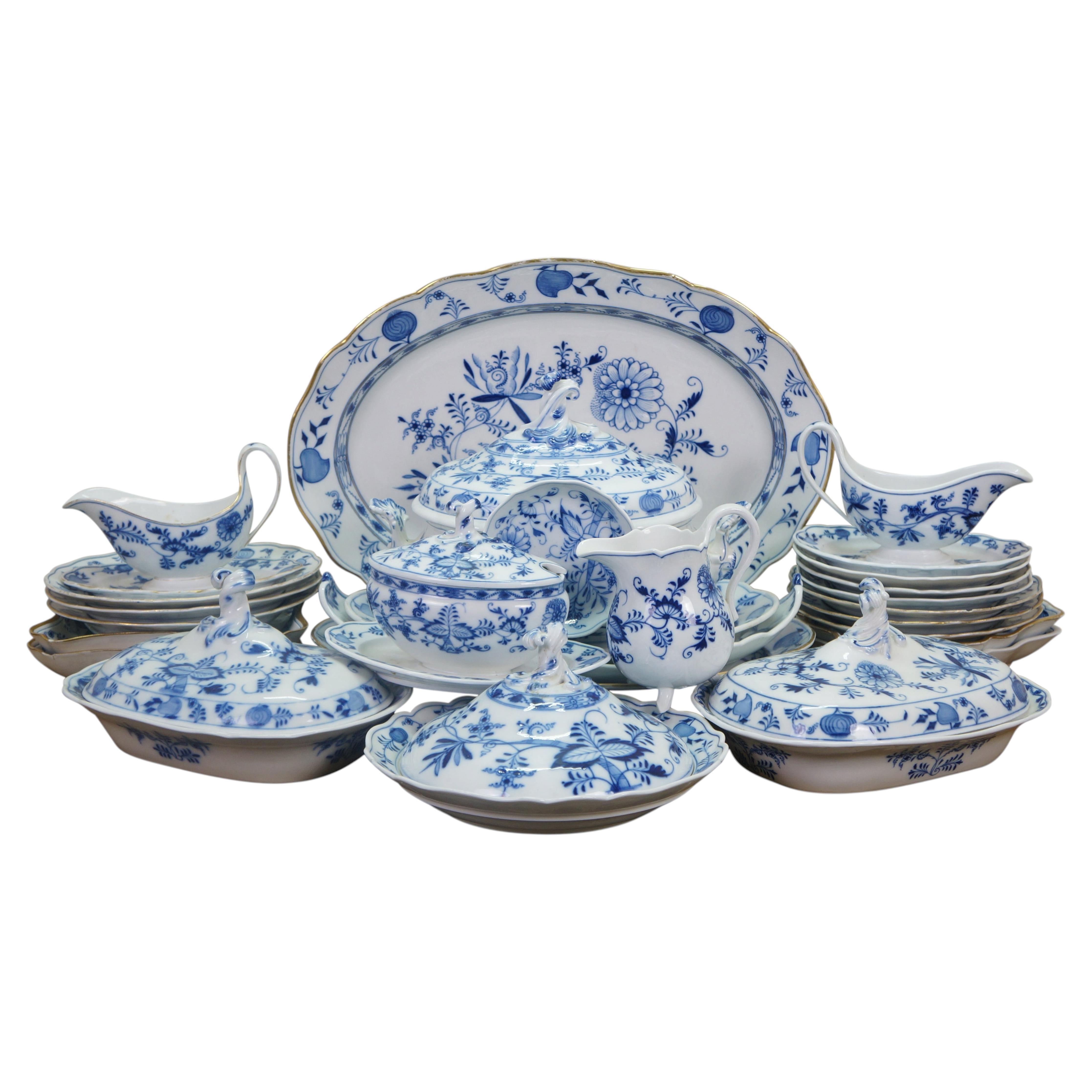 31 Pc Antique German Meissen Blue Onion Dinner Serving Tureens Platters Plates For Sale