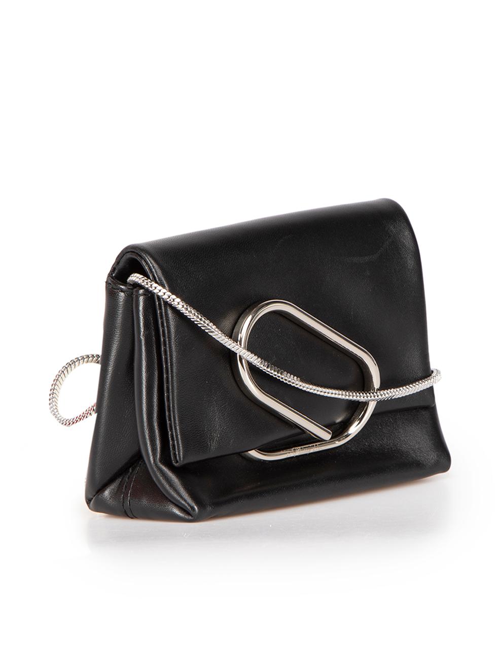 CONDITION is Very good. Minimal wear to bag is evident. Minimal scratches to front flap, bottom and interior of bag on this used 3.1 Phillip Lim designer resale item.
 
Details
Alix Mirco
Black
Leather
Mini crossbody bag
Flap with paperclip slip