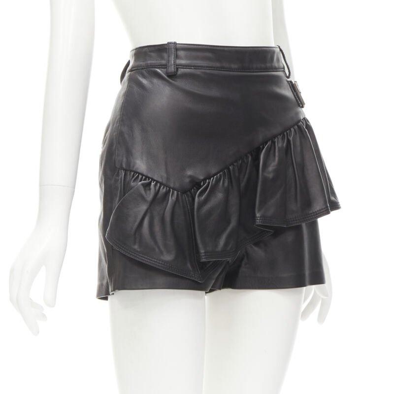3.1 PHILLIP LIM black leather ruffle biker buckle high rise shorts US0 XS Negro en venta