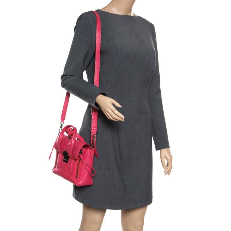 3.1 Phillip Lim Coral Pink Leather Mini Pashli Top Handle Shoulder Bag im Zustand „Gut“ in Dubai, Al Qouz 2