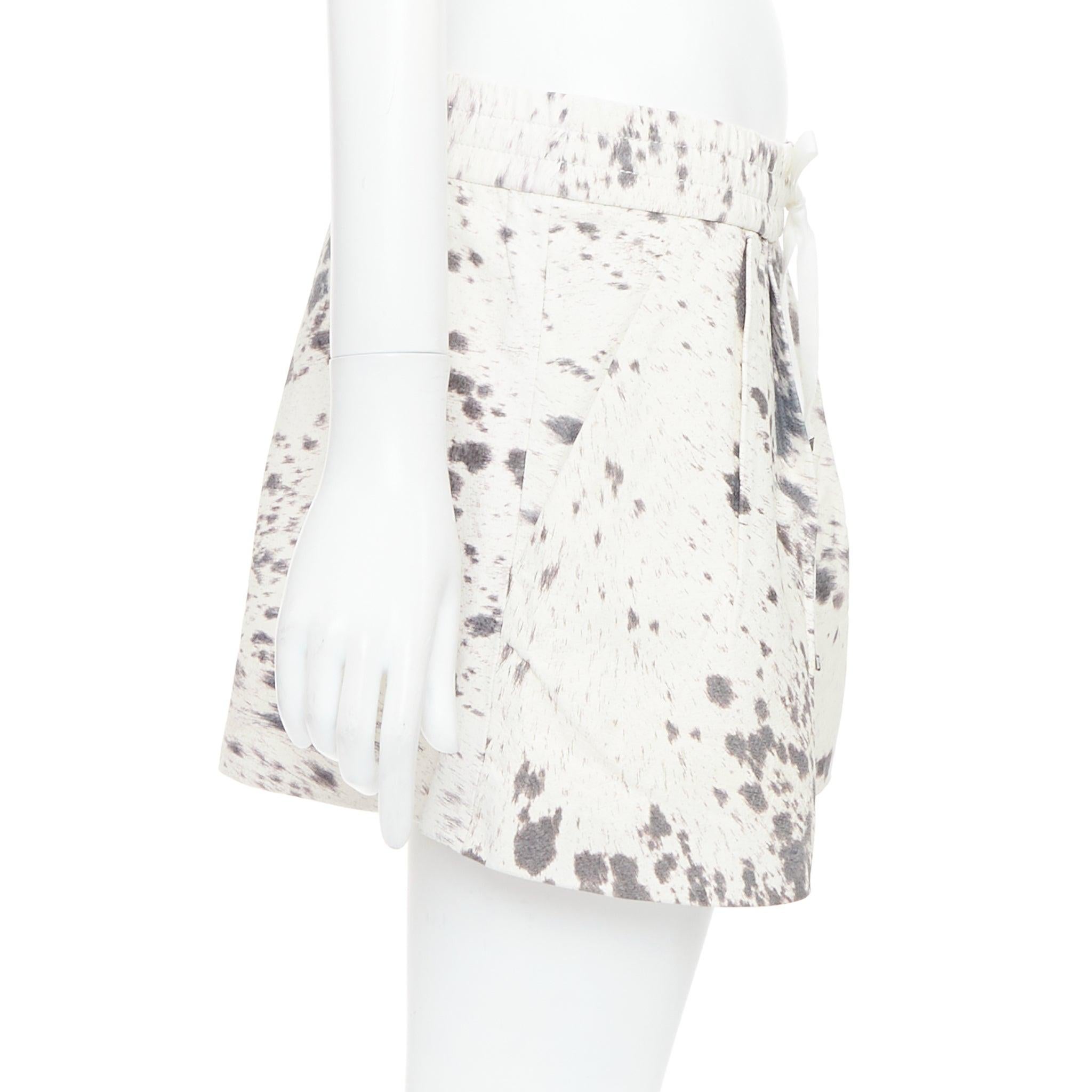 3.1 PHILLIP LIM cream pig leather cow print silk lined shorts US2 S In Good Condition For Sale In Hong Kong, NT
