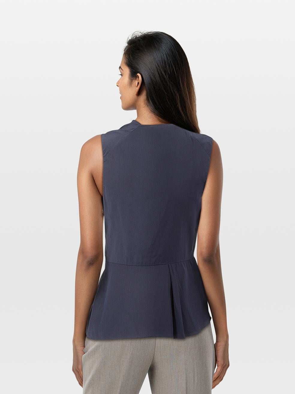 CONDITION is Very Good. Hardly any visible wear to the top is evident on this used 3.1 Phillip Lim designer resale item.
 
 Details
 
 
 Navy¬†
 
 Silk
 
 Top
 
 Sleeveless
 
 Embellished Neck detail
 
 V neck
 
 Side zip fastening
 
 
 
 Made in