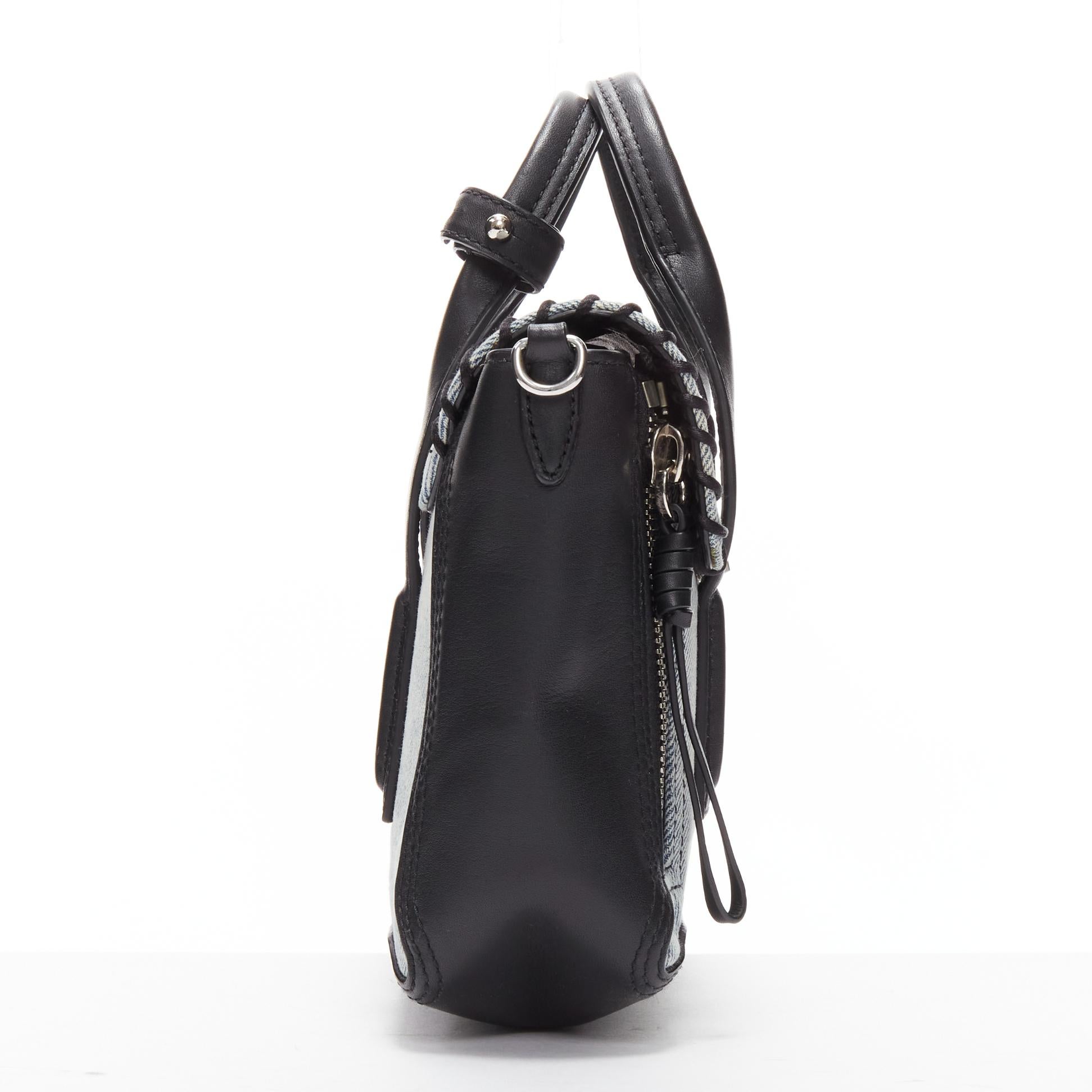 3.1 PHILLIP LIM Bolso bandolera Pashli de cuero negro con pespunte en tejido vaquero azul lavado en Bueno estado para la venta en Hong Kong, NT