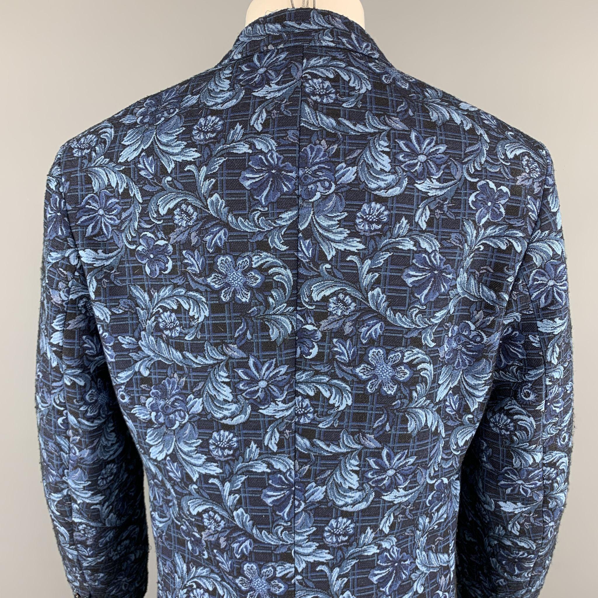 3.1 PHILLIP LIM Size 42 Floral Navy Jacquard Viscose Blend Notch Lapel Coat For Sale 2
