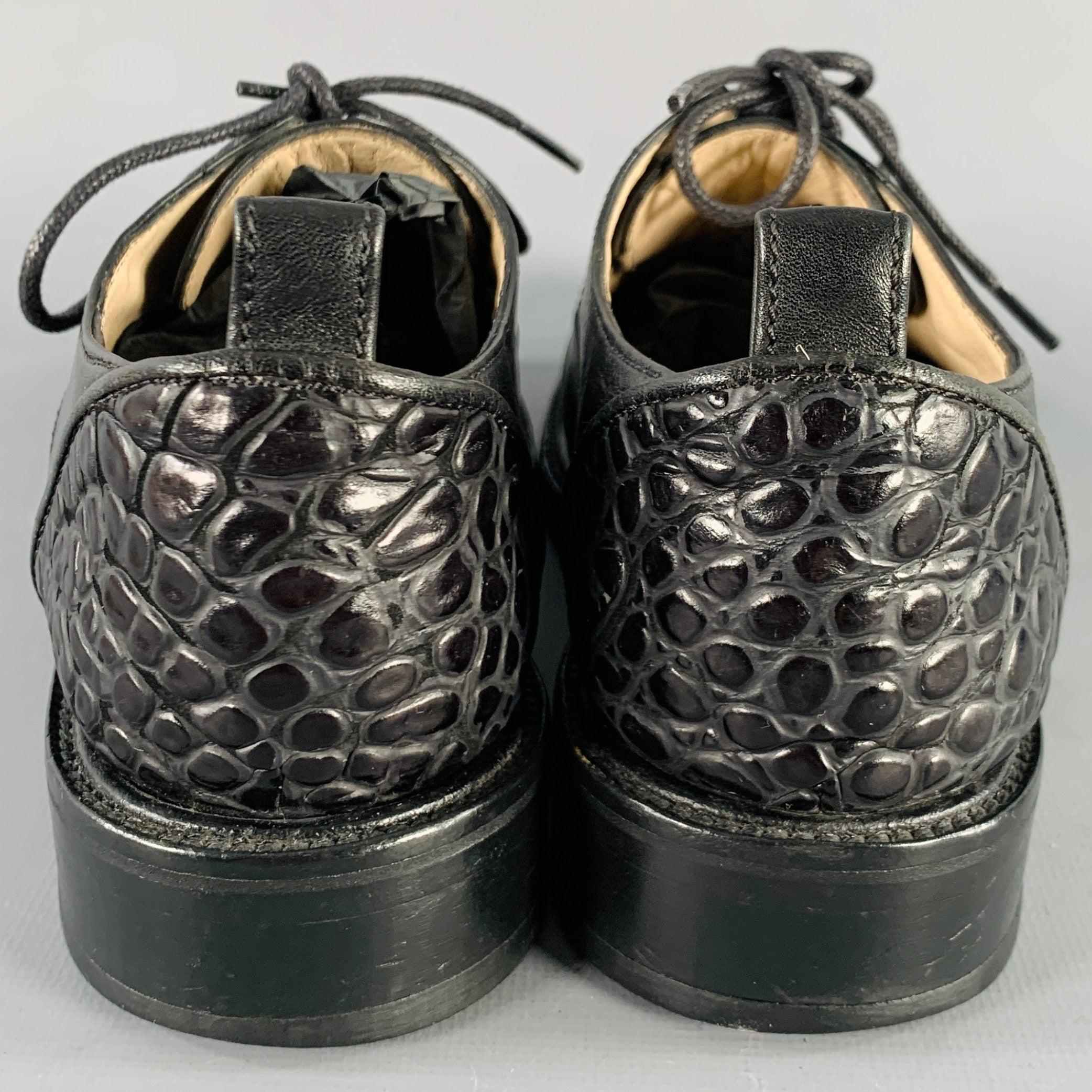 3.1 PHILLIP LIM Size 6 Black Textured Leather Cap Toe Lace-Up Derby Flats In Good Condition For Sale In San Francisco, CA
