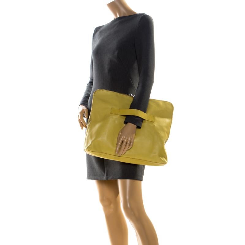 3.1 Phillip Lim Yellow Leather 31 Minute Portfolio Clutch Bag In Good Condition In Dubai, Al Qouz 2