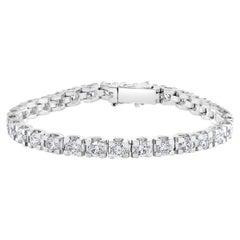 31 Round Diamond 32 Pointer Each Tennis Bracelet in 18 Karat Gold 10 Carat, Best