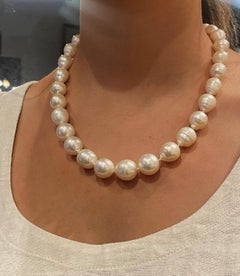 31 Südsee-Zuchtperlen halbbarock 10,5 mm - 16 mm Perlenkette