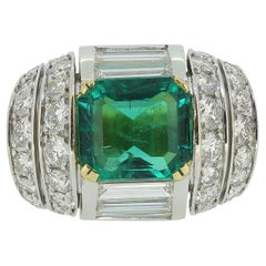 Ring mit 3,10 Karat kolumbianischem Smaragd und Diamant