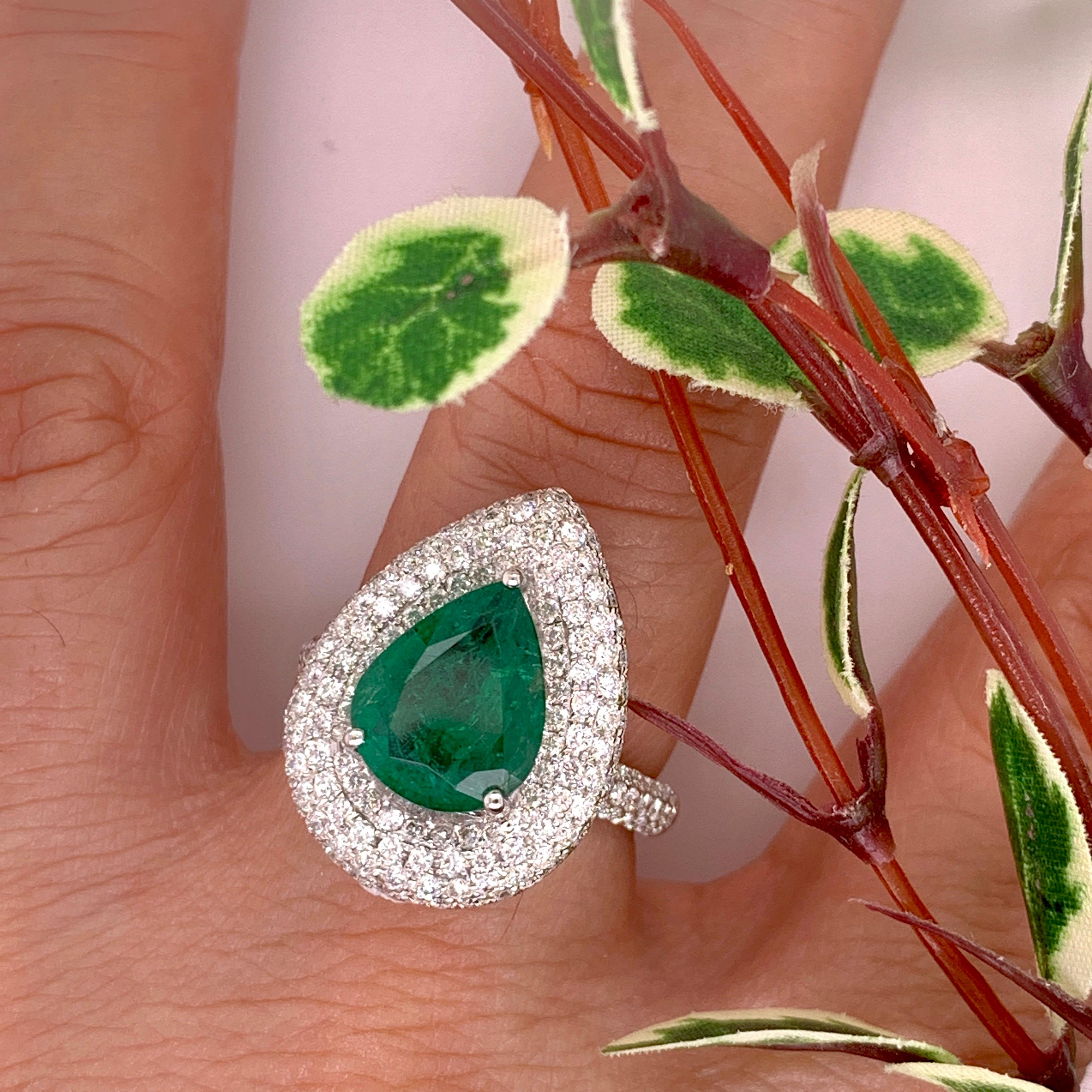 3.10 Carat Emerald Diamond Cocktail Ring For Sale 2