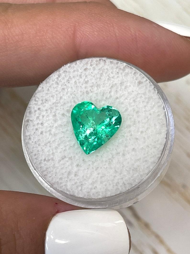 Women's 3.10 Carat Heart-Cut Colombian Emerald  Yellowish Green 10.2x9.8 Loose Gemstone For Sale