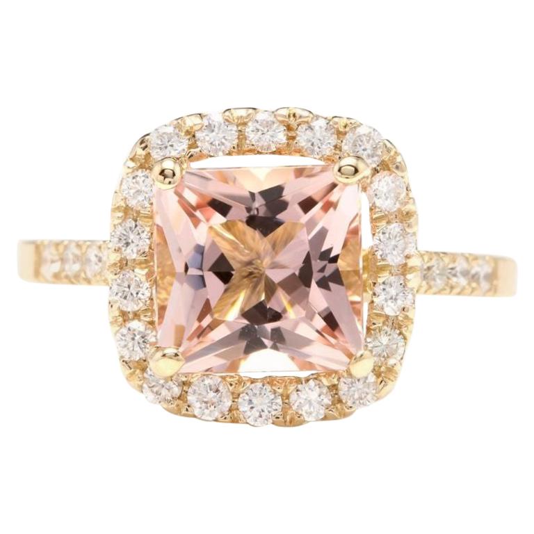 Impressionnante bague en or jaune 14 carats avec Morganite naturelle de 3,10 carats et diamants en vente