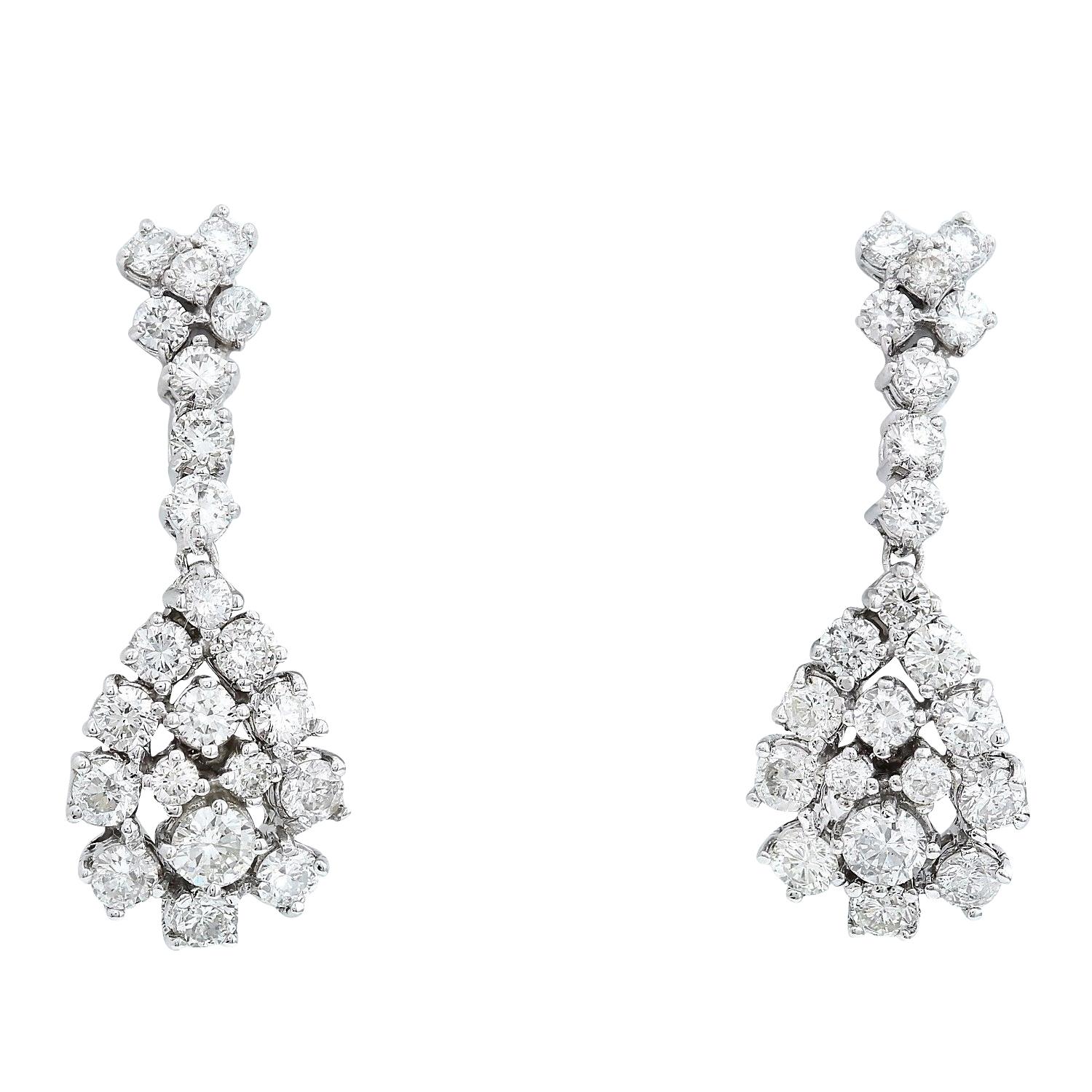 Boucles d'oreilles en or blanc massif 18 carats avec diamants naturels de 3,10 carats