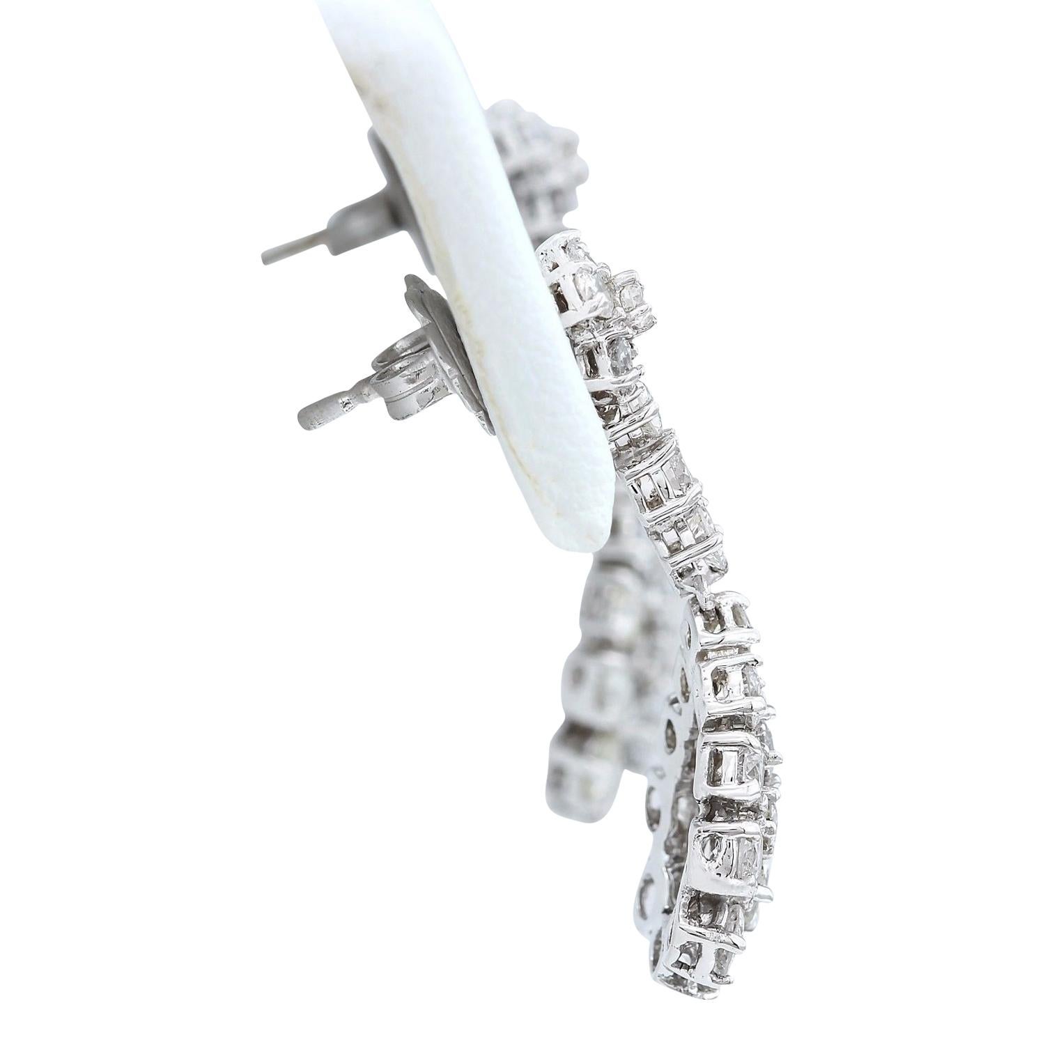 Women's 3.10 Carat Natural Diamond 18 Karat Solid White Gold Earrings For Sale