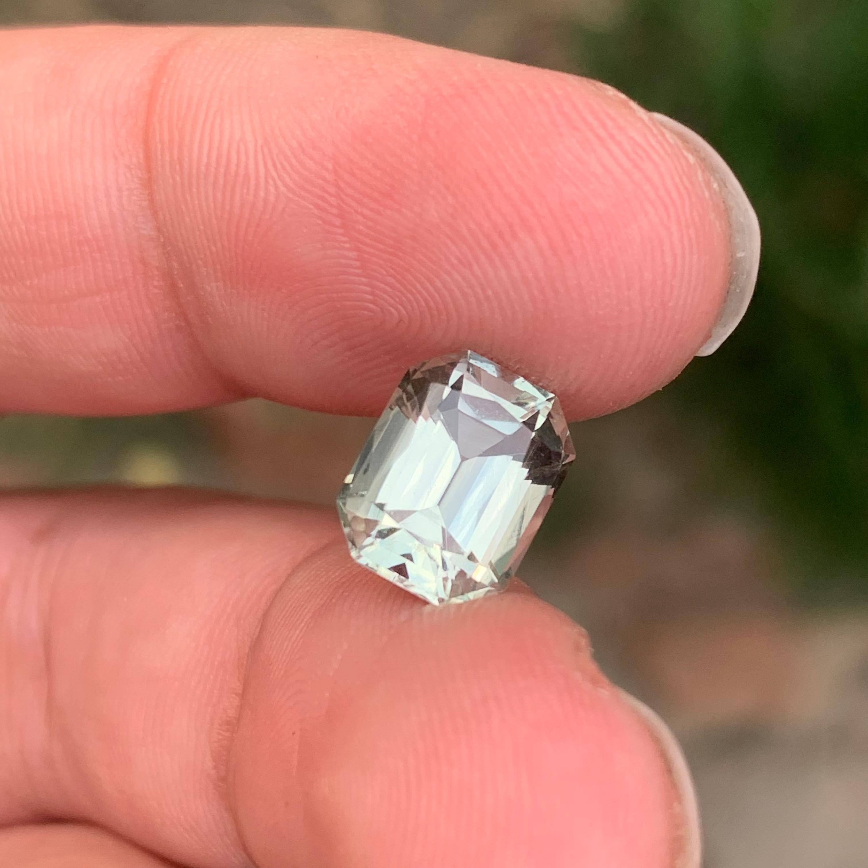 3.10 Carat Natural Loose Green Amethyst / Prasiolite Cushion Shape Gemstone (Améthyste verte / Prasiolite en forme de coussin) en vente 4