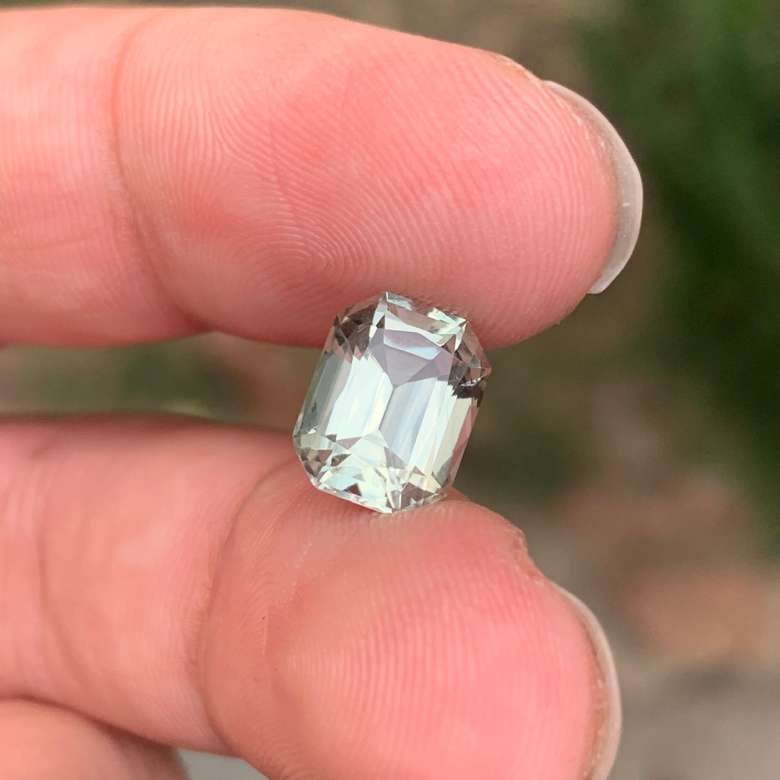 3.10 Carat Natural Loose Green Amethyst / Prasiolite Cushion Shape Gemstone (Améthyste verte / Prasiolite en forme de coussin) en vente 3