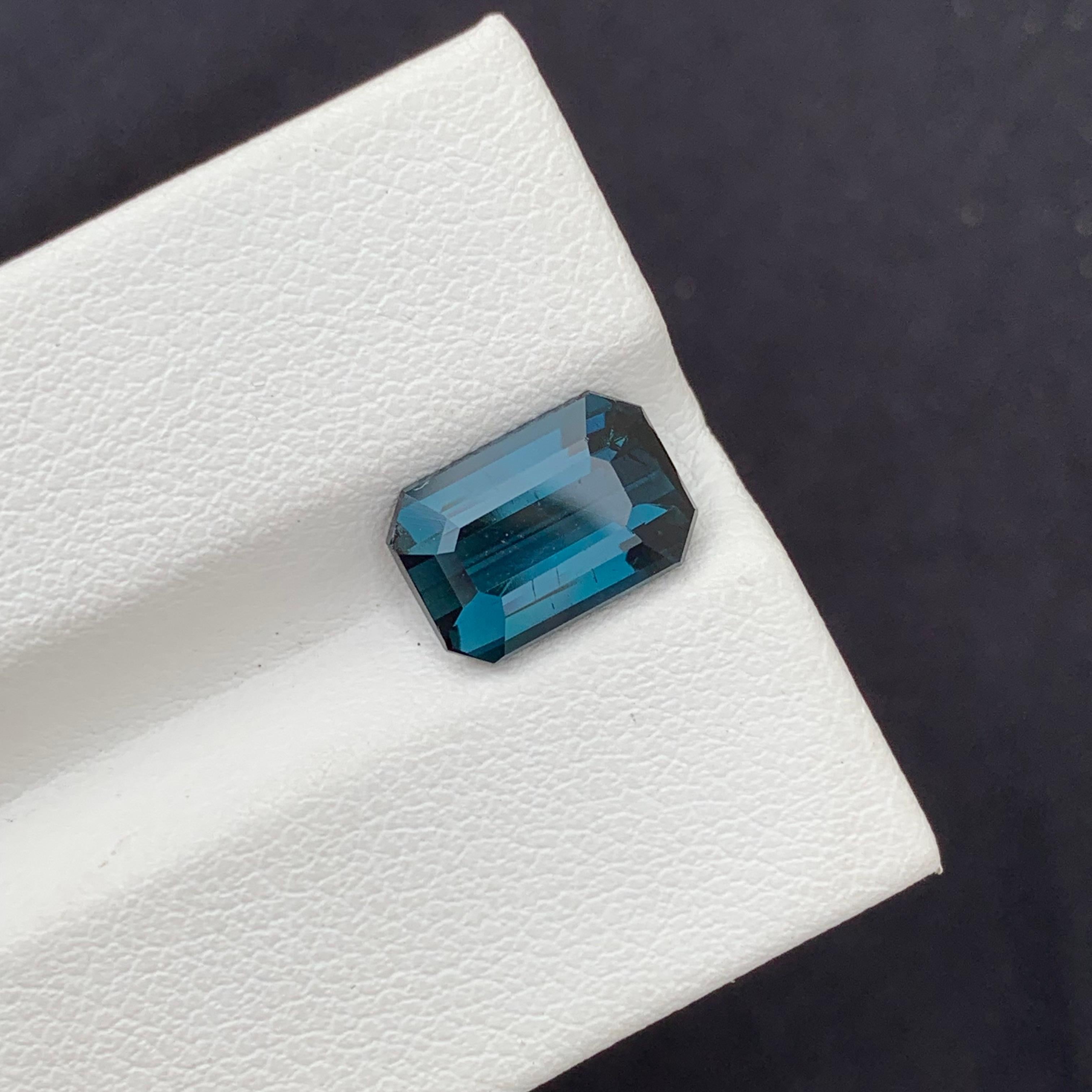 3.10 Carat Natural Loose Indicolite Tourmaline Emerald Shape Gem For Jewellery  In New Condition For Sale In Peshawar, PK