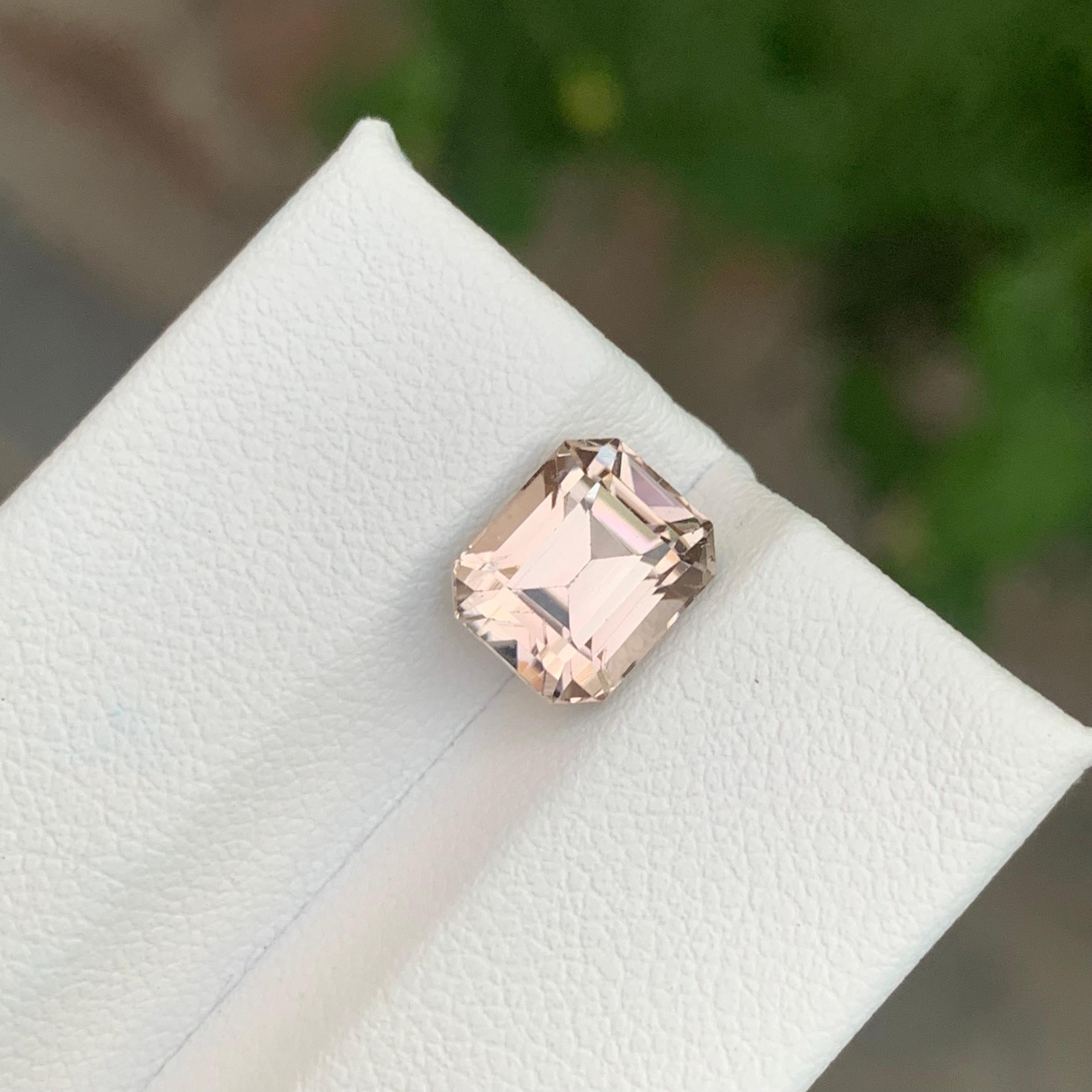 Taille émeraude 3.10 Carat Natural Loose Light Peach Tourmaline Emerald Shape Gemstone (pierre précieuse en forme d'émeraude) en vente