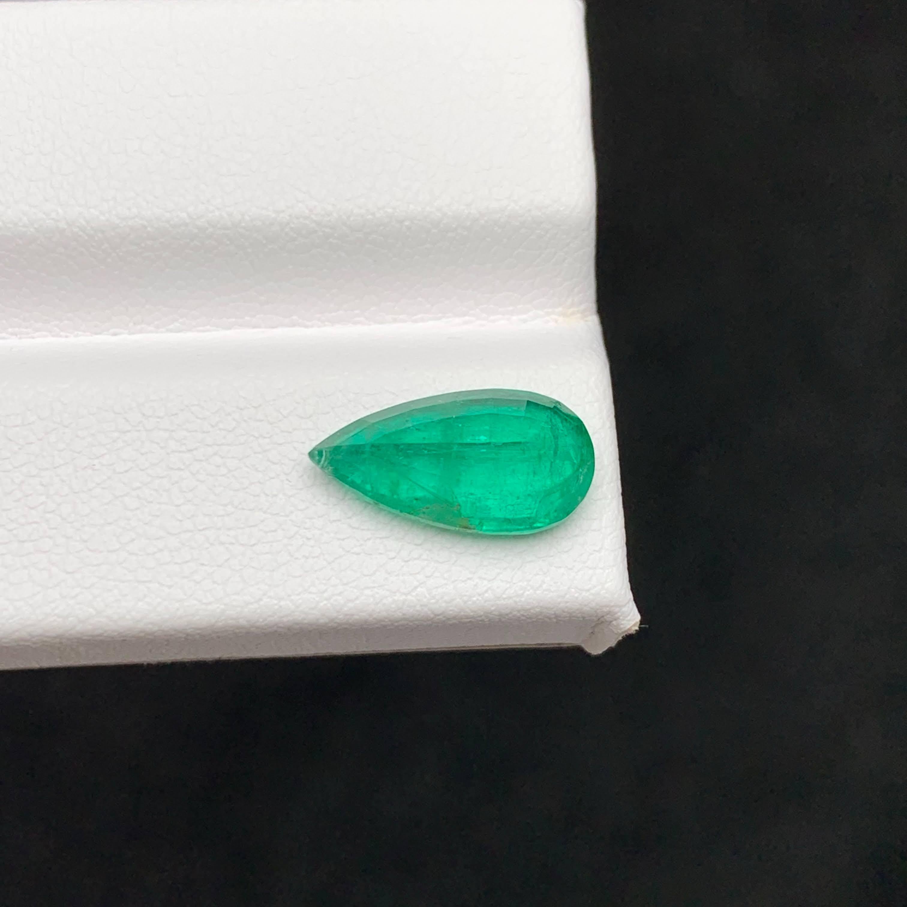 3,10 carati di pietra naturale sfusa di smeraldo verde taglio a pera Gemma afgana in vendita 2
