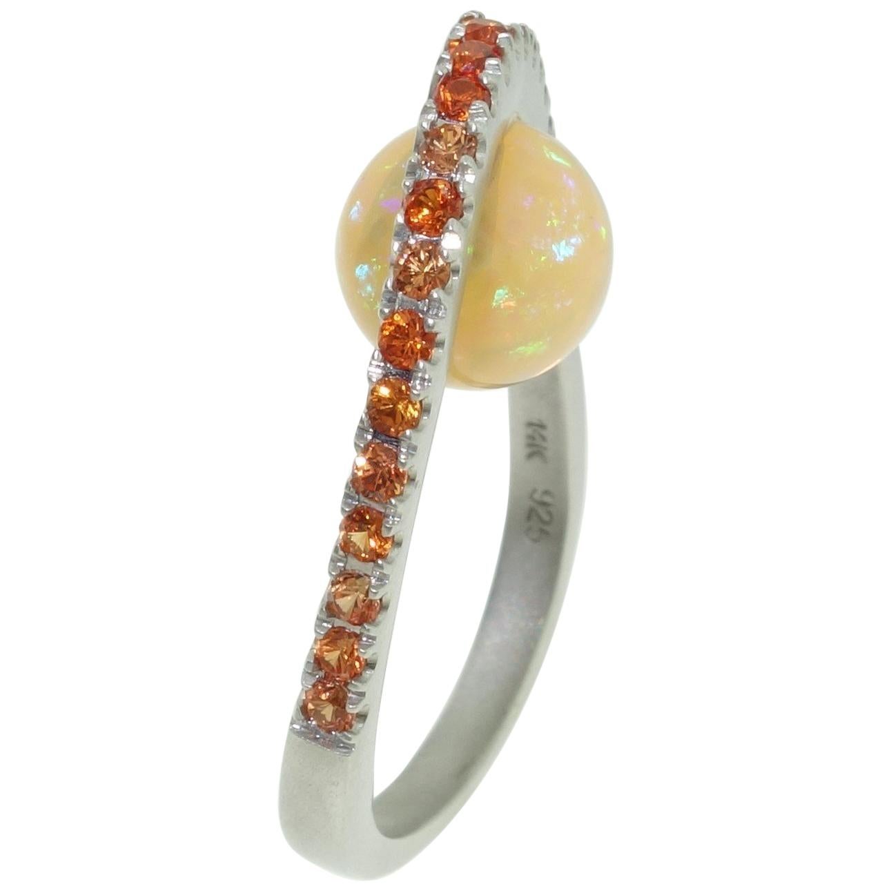 3.10 Karat Opal und orangefarbener Saphir Statement-Ring im Angebot