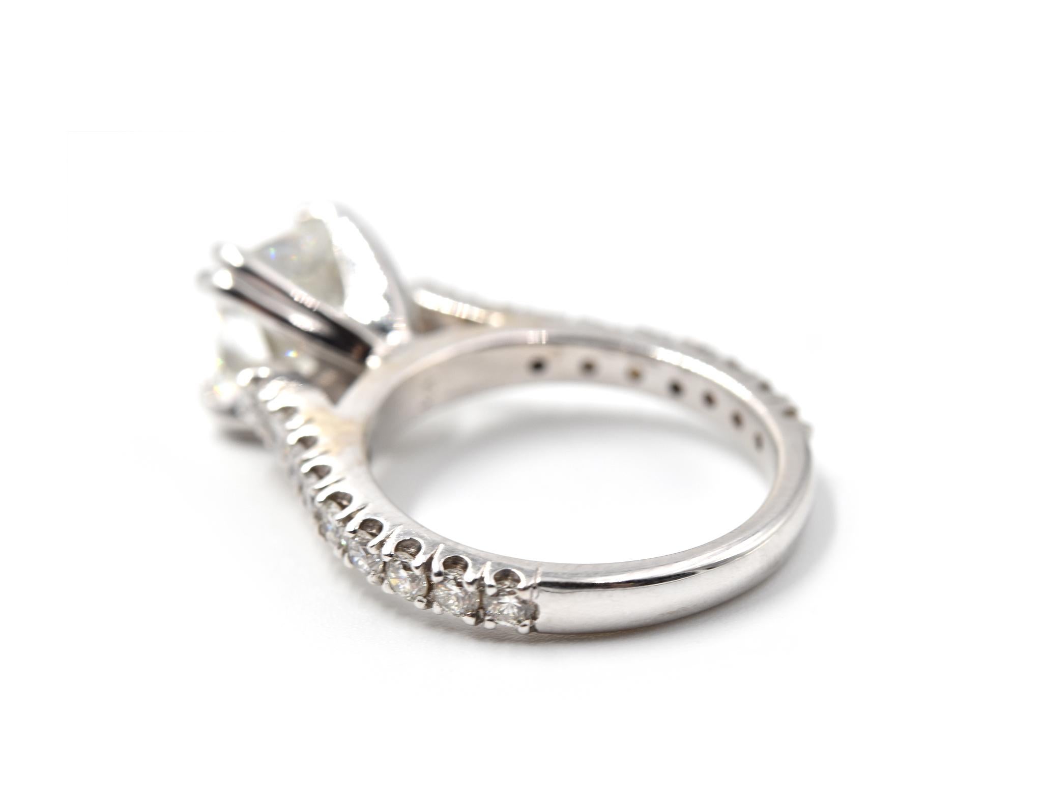 Women's 3.10 Carat Radiant Diamond 18 Karat White Gold Engagement Ring