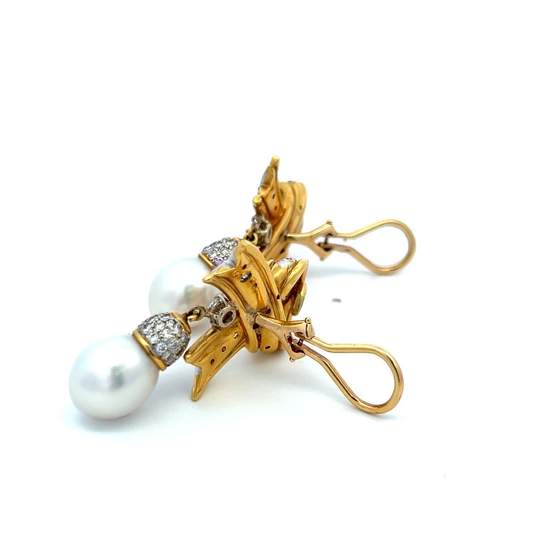 Orecchini pendenti con perle 14K YG con diamante tondo brillante da 3,10 carati 10,05-11,2MM in vendita 4