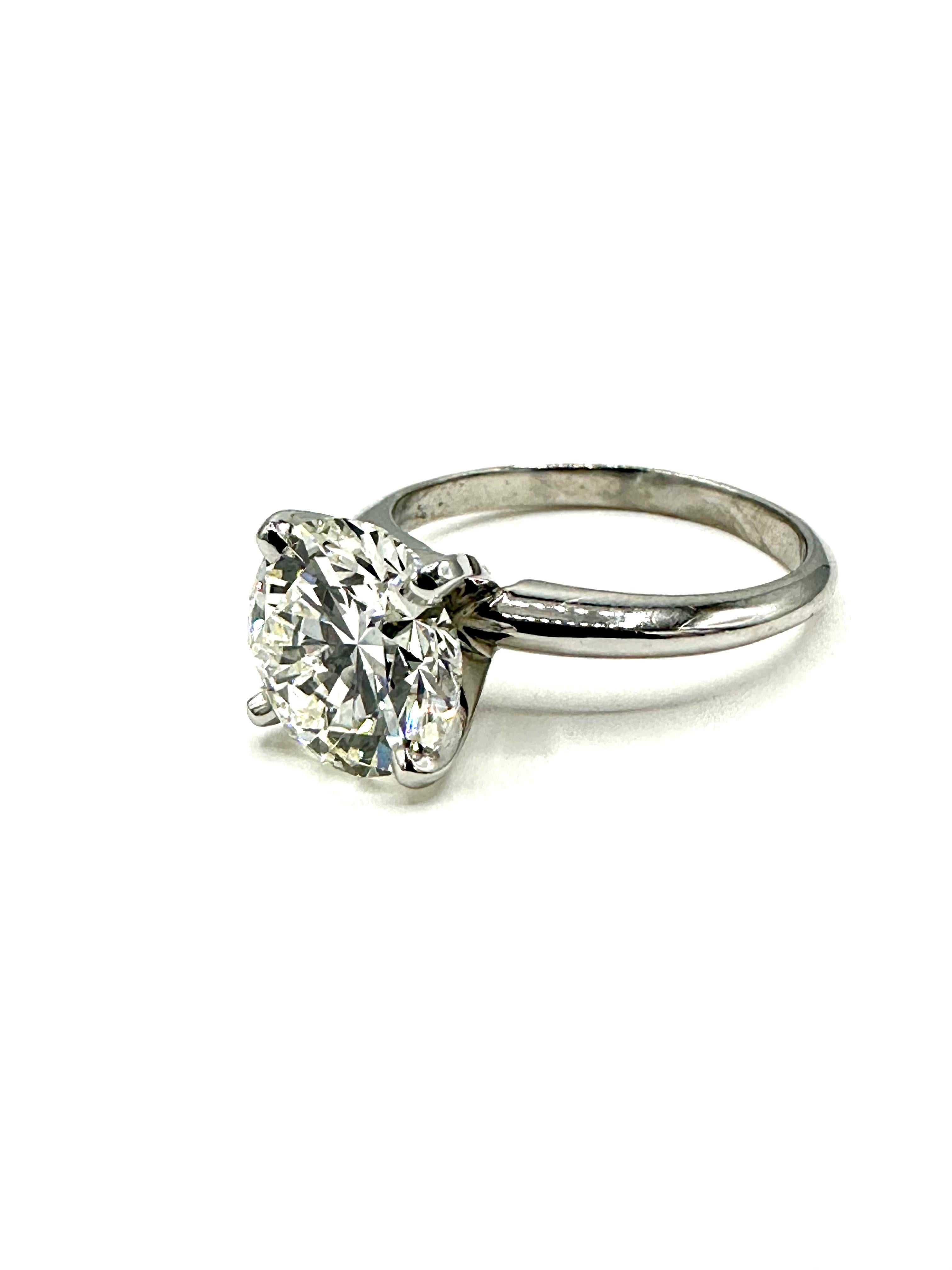 Round Cut 3.10 Carat Round Brilliant Diamond and Platinum Solitaire Engagement Ring For Sale