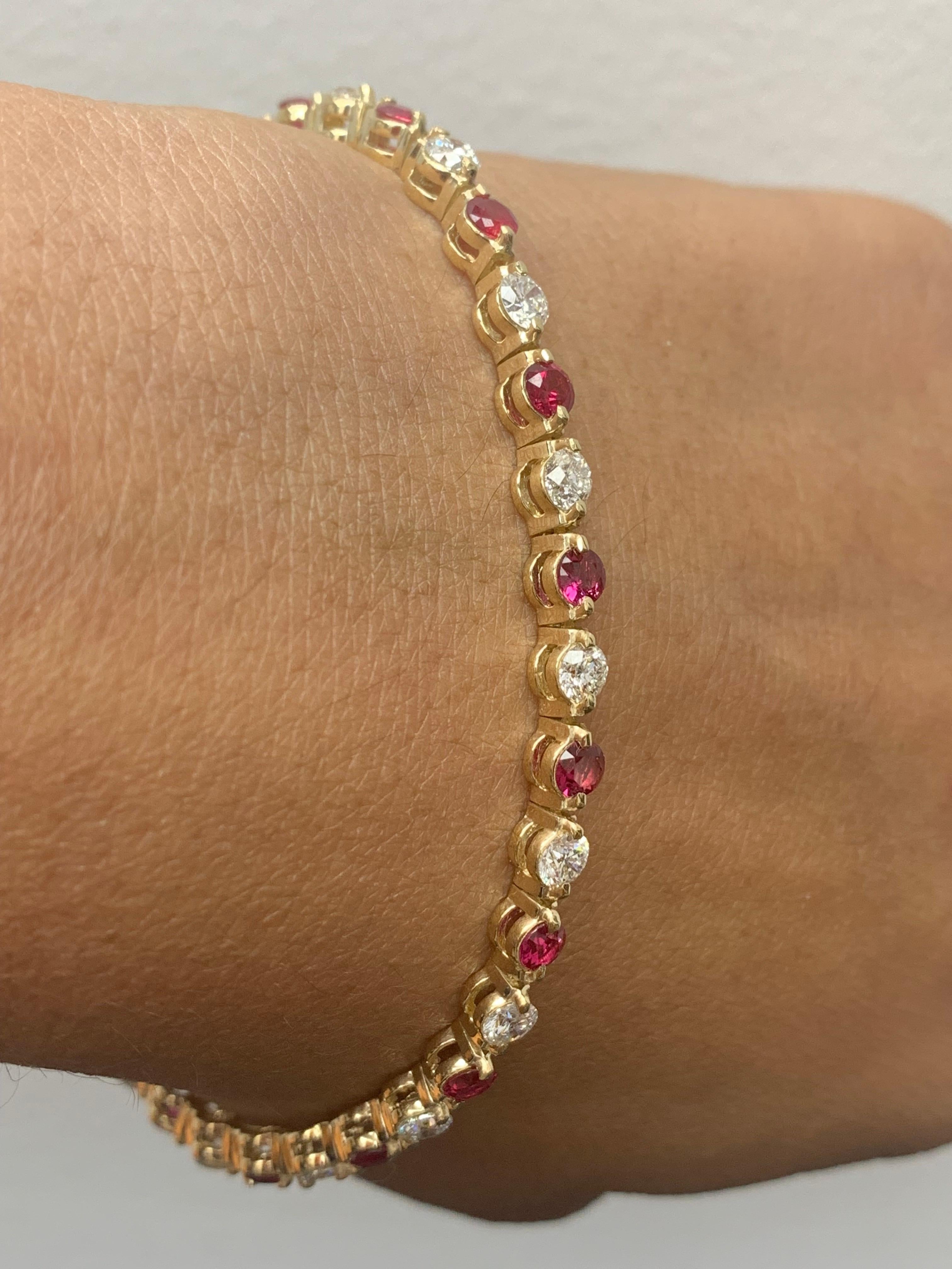 3.10 Carat Round Ruby and Diamond Bracelet in 14K Yellow Gold In New Condition For Sale In NEW YORK, NY
