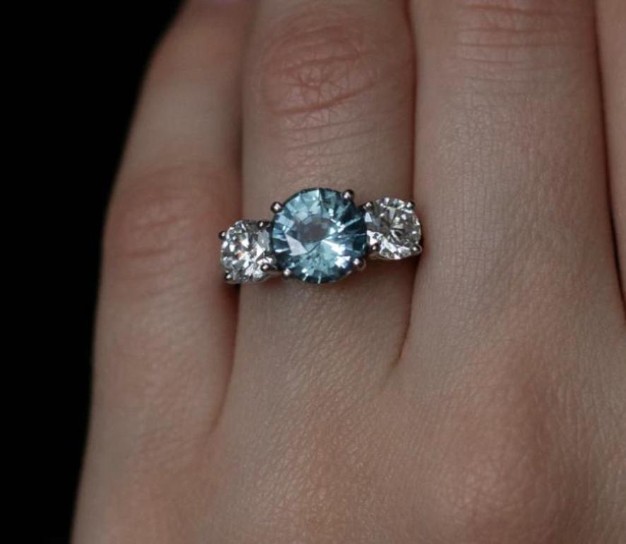 Round Cut 3.10 Carat Sapphire and Diamond Three Stone Platinum Engagement Ring For Sale