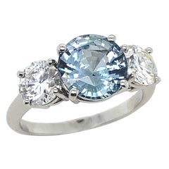 Anello di fidanzamento in platino a tre pietre con zaffiro e diamante da 3.10 carati