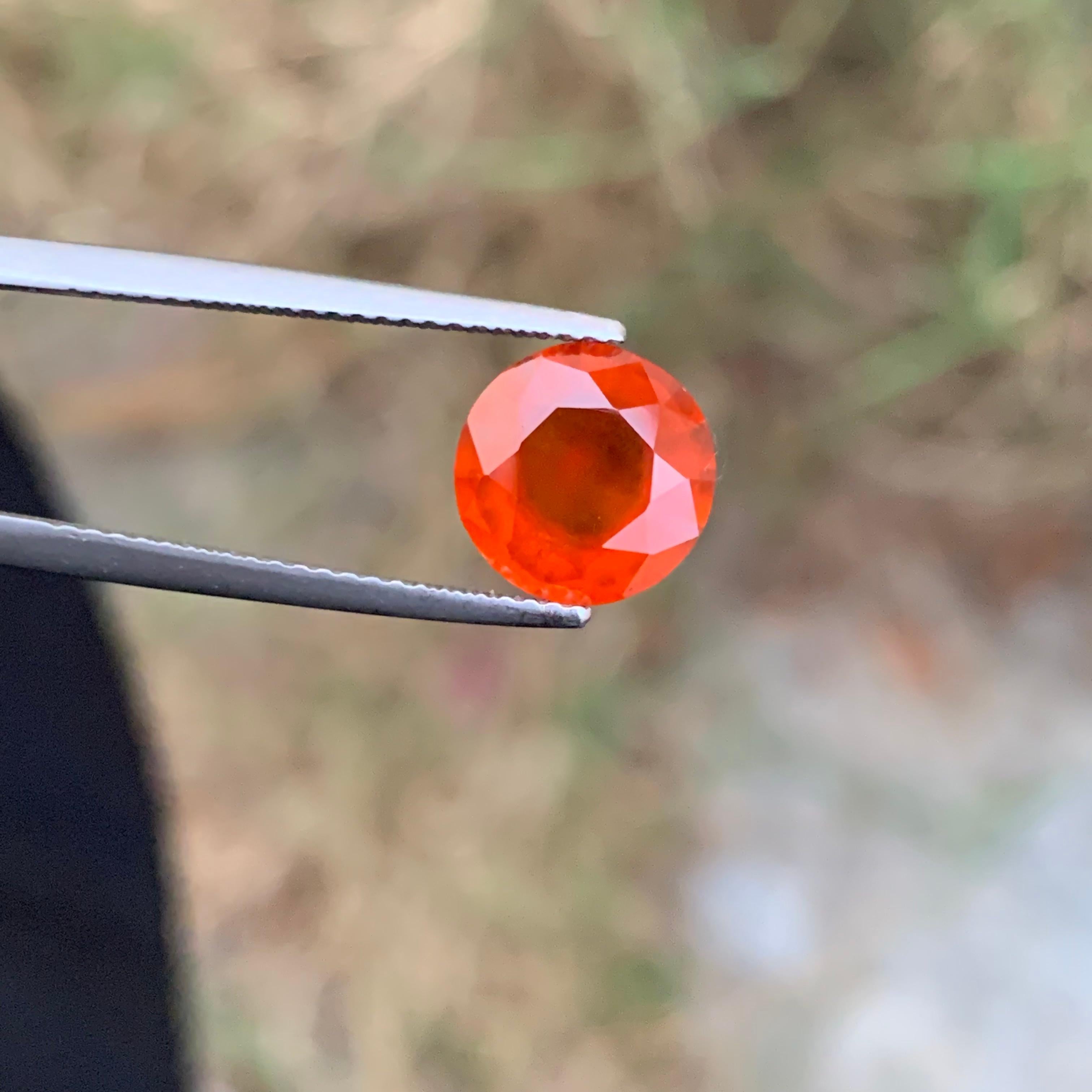 Arts and Crafts 3.10 Carats Faceted Orange Hessonite Garnet Round Shape Ring Gemstone  For Sale