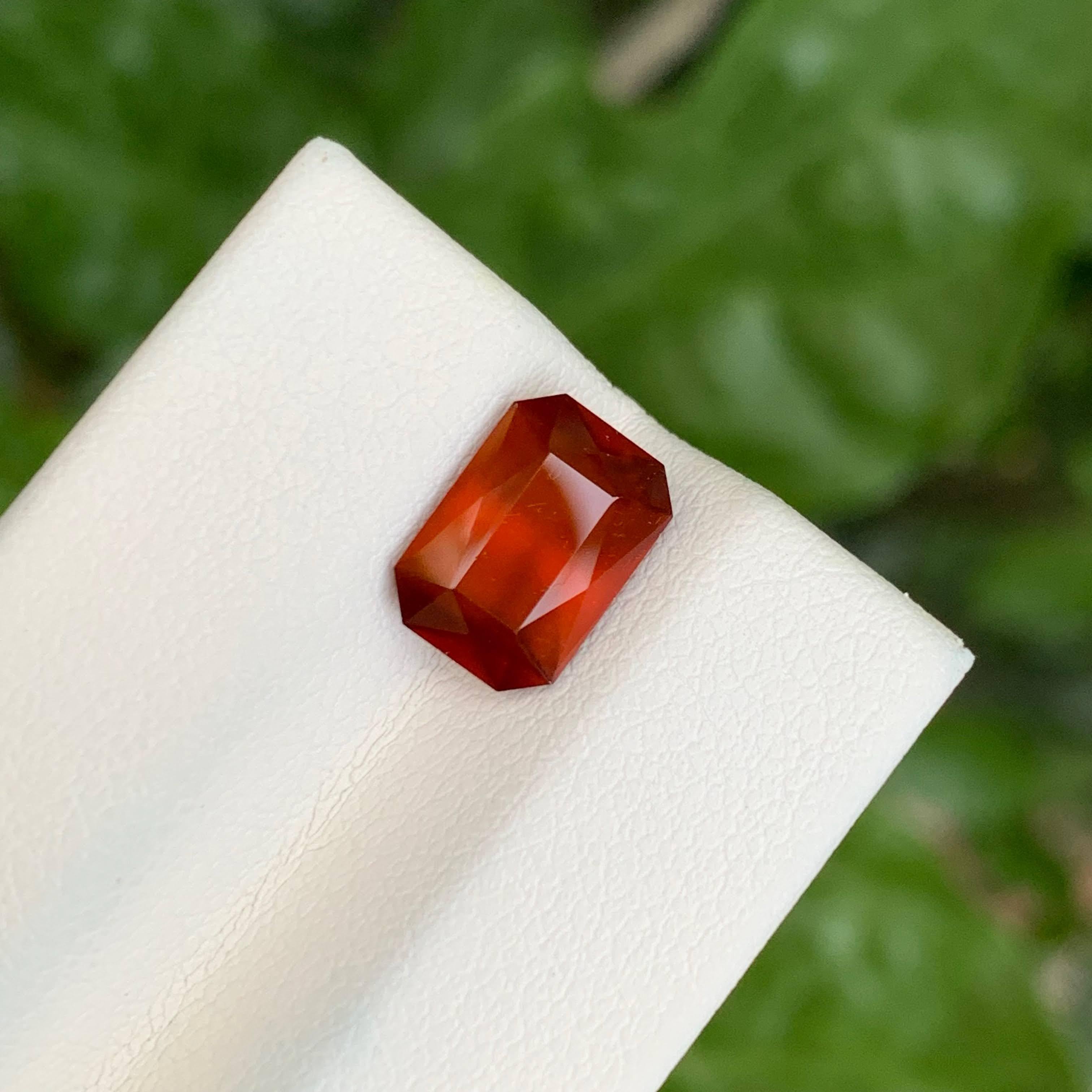 3,10 Karat Hessonit Granat Stein Smaragdschliff Natürlicher Madagaskar's Edelstein für Damen oder Herren im Angebot