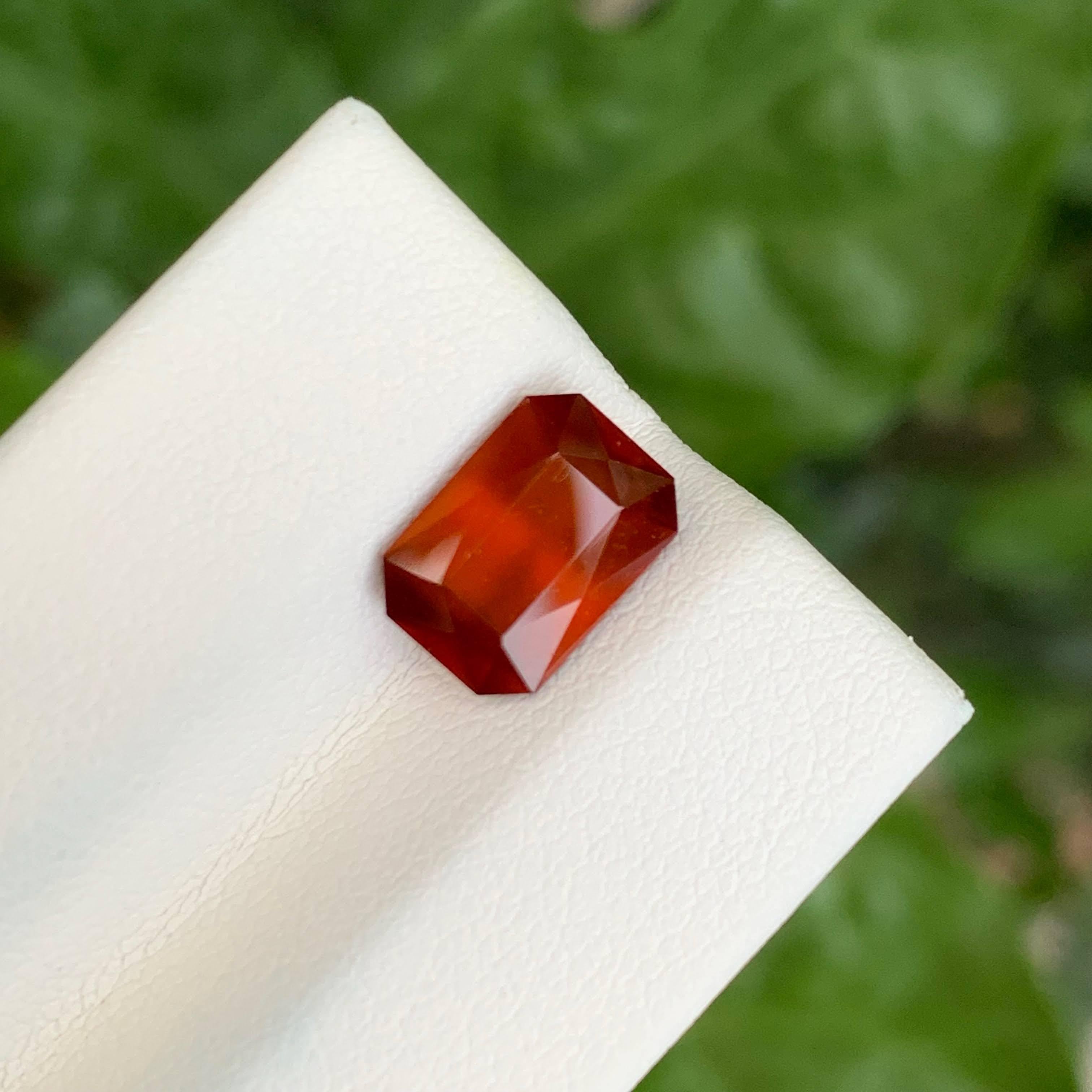 3,10 Karat Hessonit Granat Stein Smaragdschliff Natürlicher Madagaskar's Edelstein im Angebot 1
