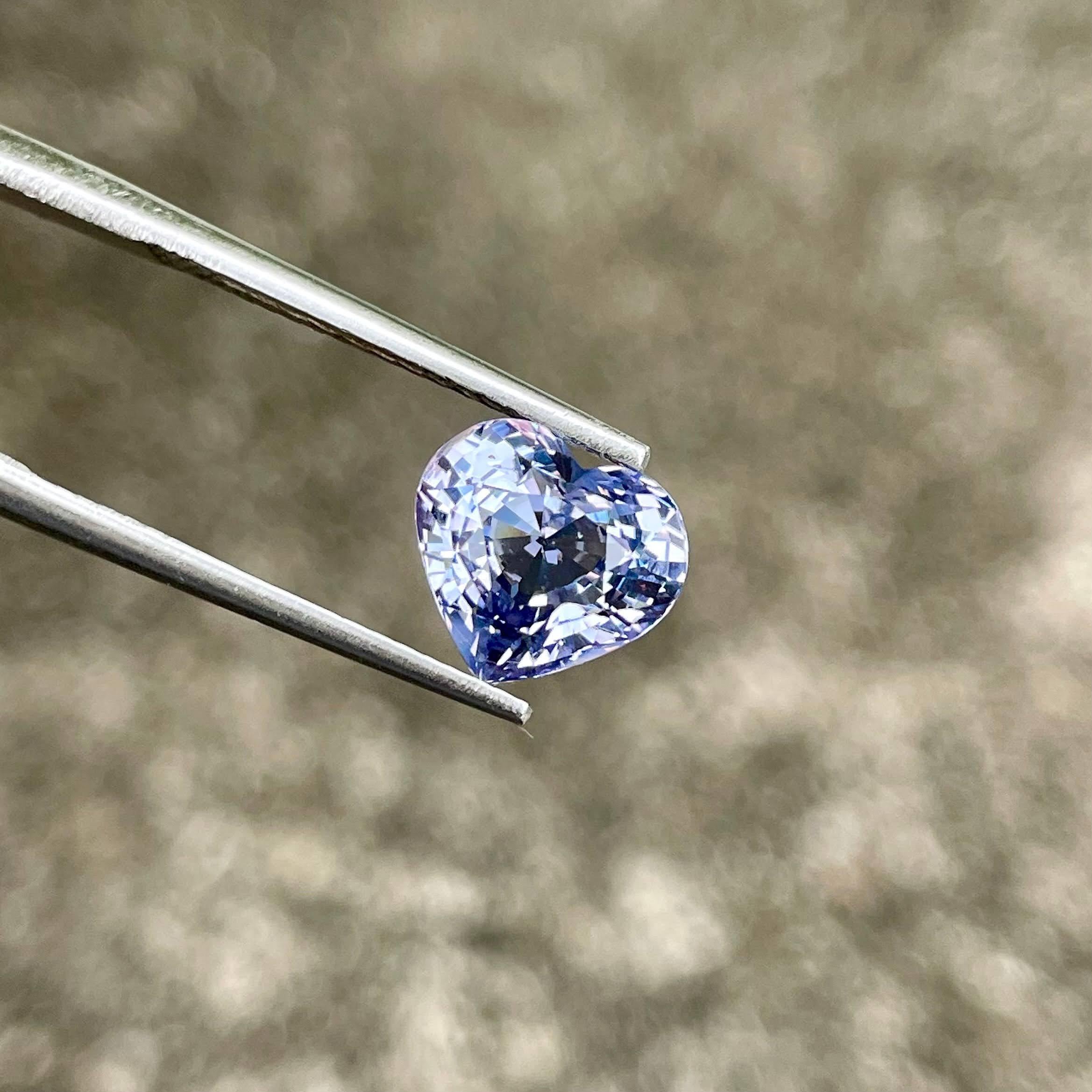 3.10 carats Lavender Spinel Stone Heart Cut Natural Tanzanian Gemstone For Sale 1