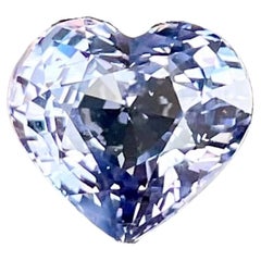 Pierre précieuse naturelle tanzanienne taille cœur de spinelle lavande de 3,10 carats