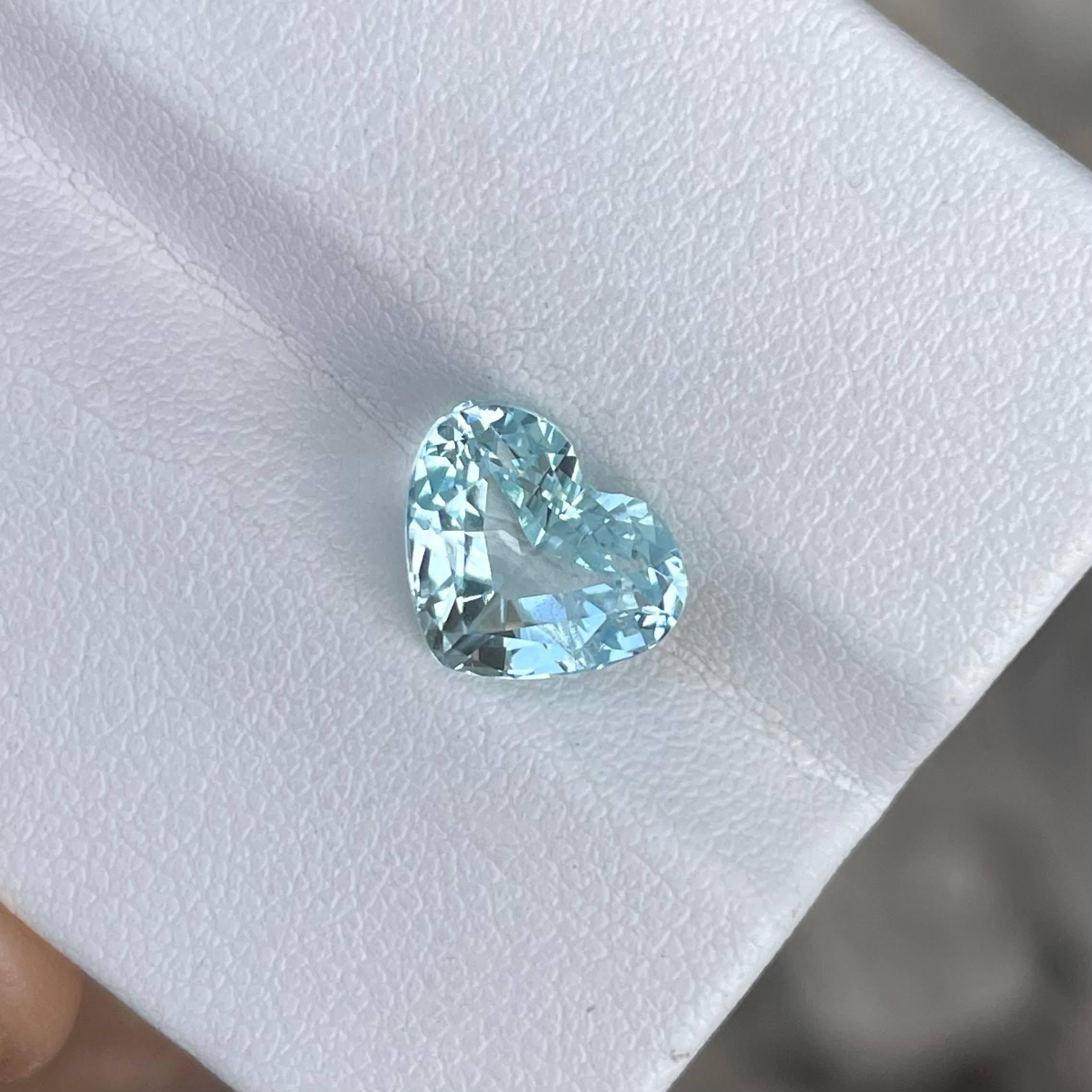 3.10 Carats Loose Blue Aquamarine Stone Heart Cut Natural Pakistani Gemstone In New Condition In Bangkok, TH