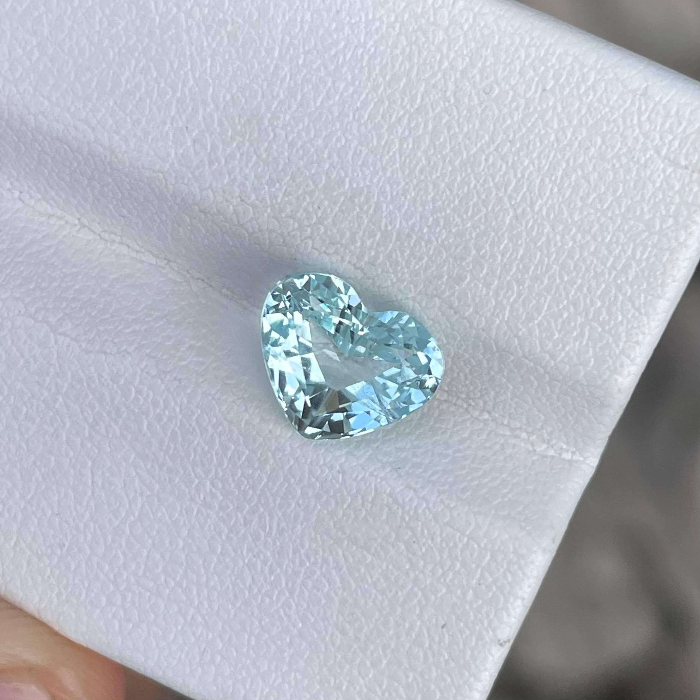 Women's or Men's 3.10 Carats Loose Blue Aquamarine Stone Heart Cut Natural Pakistani Gemstone