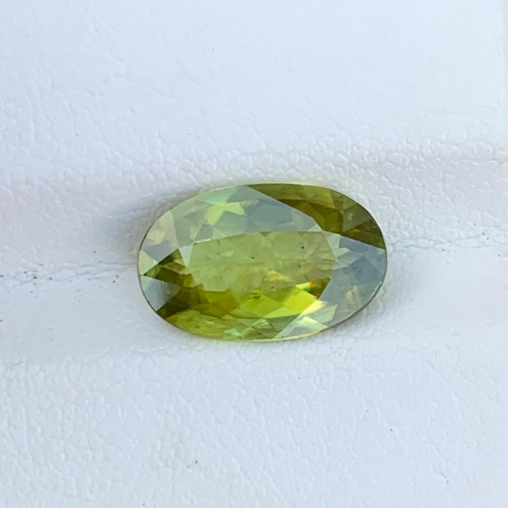 Arts and Crafts 3.10 Carats Natural Loose Fire Sphene Titanite Ring Gem Oval Shape From Pakistan For Sale